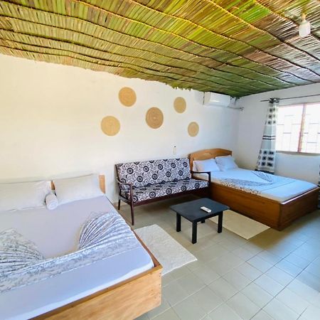 Le Dona Kribi Hotel Exterior photo